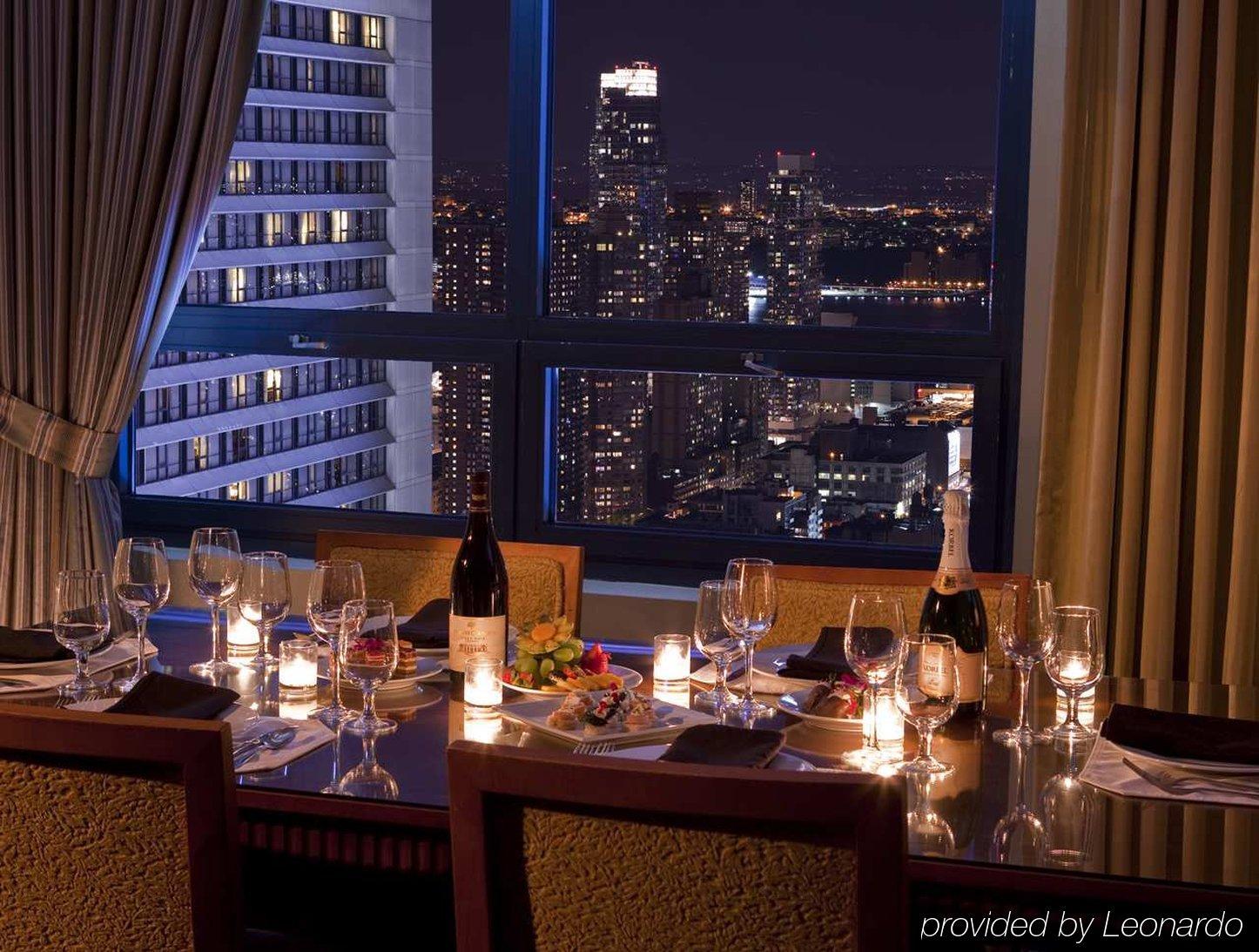 Doubletree Suites By Hilton Nyc - Times Square New York Restaurant photo